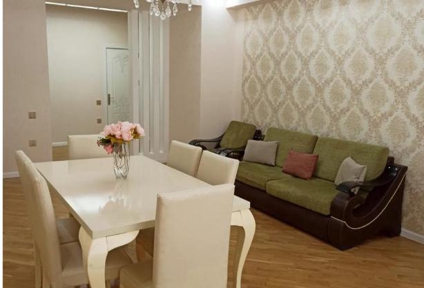 3 комнатная VIP квартира возле метро