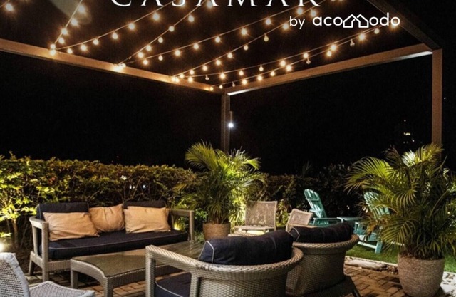 Un condominio bellamente diseñado con la sensación más acogedora.