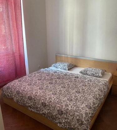 3 Bed Flat - Sleeps 10 - Pets - Smoking on terrace