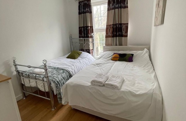 Central London Luxury Apartment With 3 Bedrooms