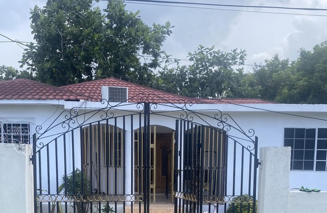 3-Bed House in Montego Bay 10 min from airport