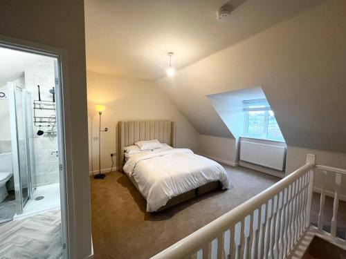 3-Bed House Sleeps 5 Free Parking