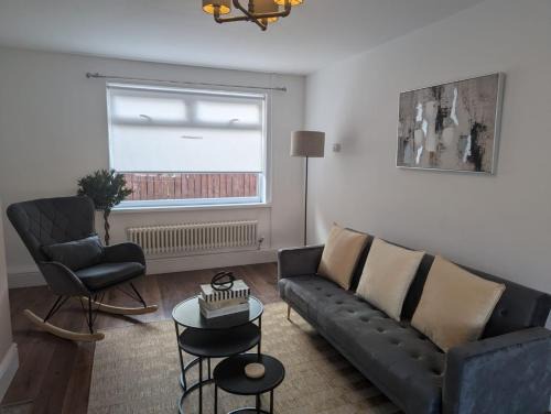 3 bed modern close to Nissan