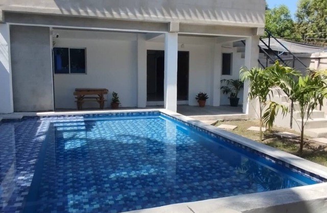 Casa privada de playa de 3 dormitorios con AC.