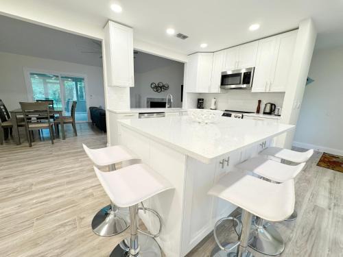 3 Bedroom 2 bathroom close to the beach
