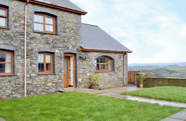 Alojamiento de 3 habitaciones en Near Llanfarian