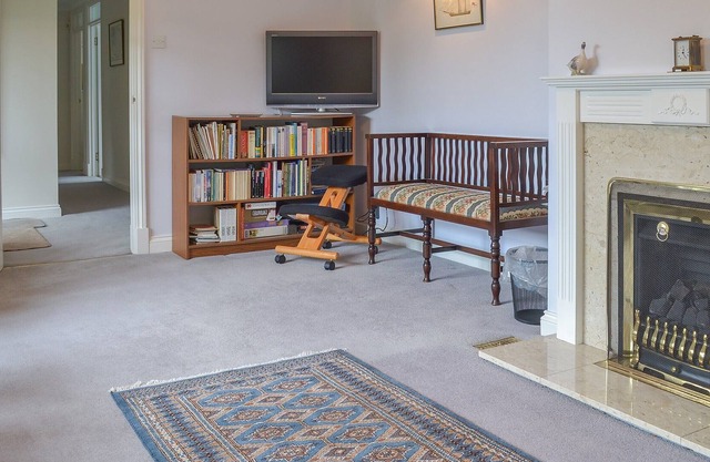 Alojamiento de 3 habitaciones en Bratton, cerca de Westbury