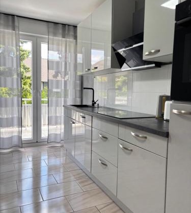 3 bedroom apartment in Leverkusen incl parking-near Messe Deutz-Lanxessarena-Bayarena