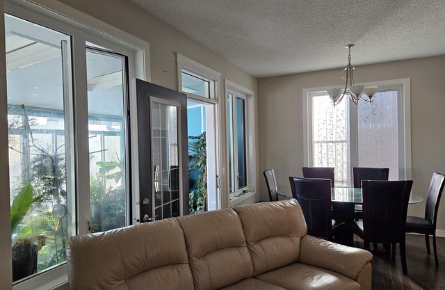 3 Bedroom Detached House