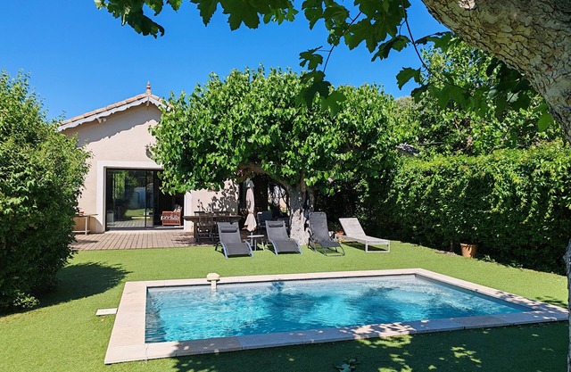 VILLA Fideline 3 dormitorios con piscina de 10 min Cassis (Roquefort) Aldea