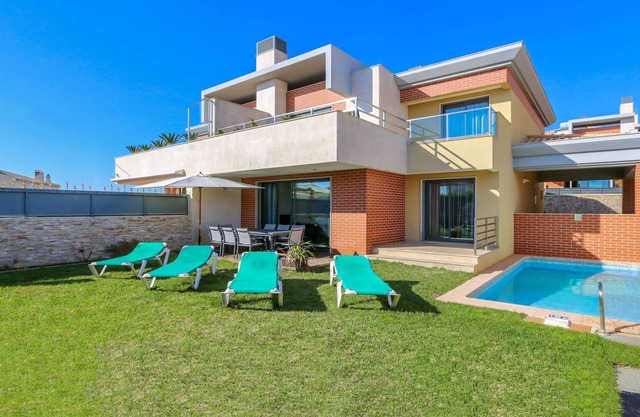 3 dormitorios, villa de vacaciones con piscina, campo de golf cercano Albufeira