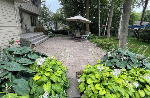 3-bedroom house in enchanting Green Bay, 5 min drive to Lambeau.