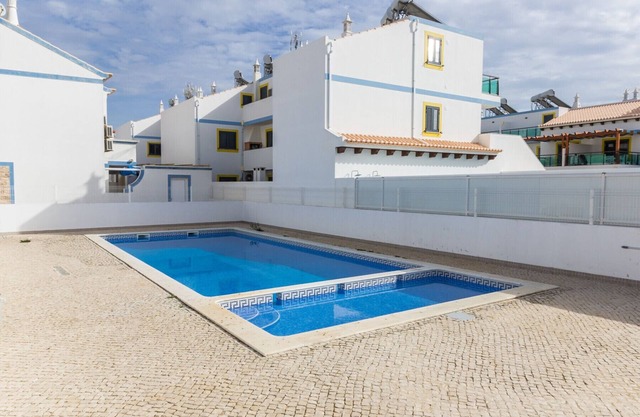 Vivienda V3 con piscina Común y WIFI by AlgarveManta (22V3)