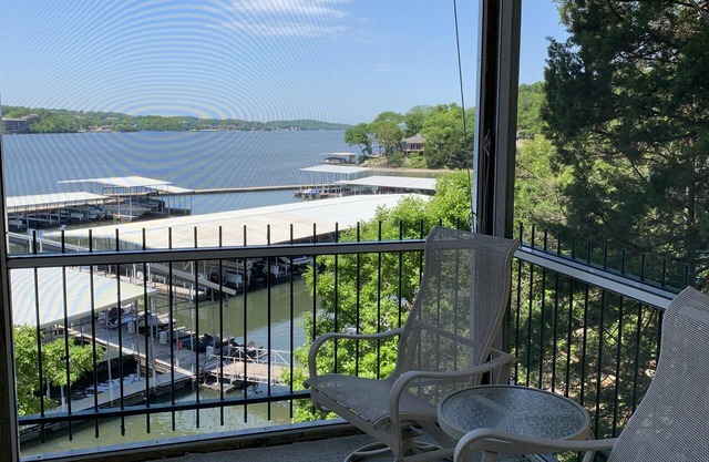 3 BR; 2 BA; Condo Towne Condo; Vista panorámica del canal principal - ¡Disfruta!