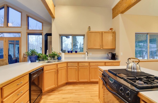 3 Mi to Casinos: Home w/ Hot Tub in Black Hawk!