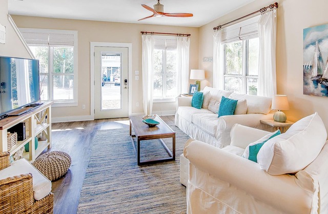 Southern Breeze - Acogedor Seagrove Home- ¡Bicis y tablas de paddle incluidas!