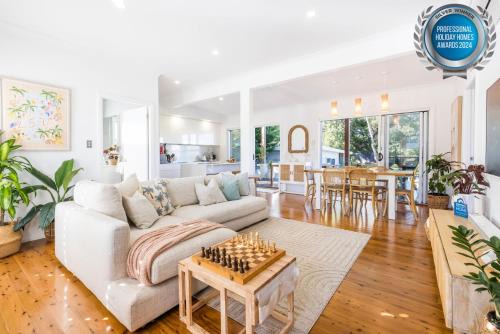3 Pillars - Pet Friendly - 4 Mins Walk to Beach