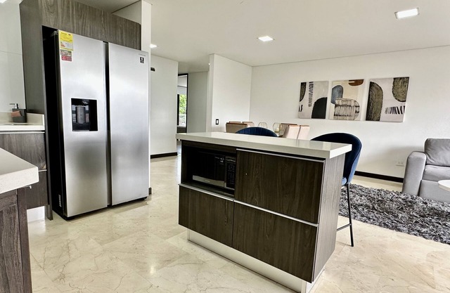302 Poblado! Modern & spacious apartment nice view