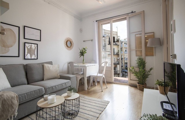 32PAR1009 Stylish and cute in Paralel