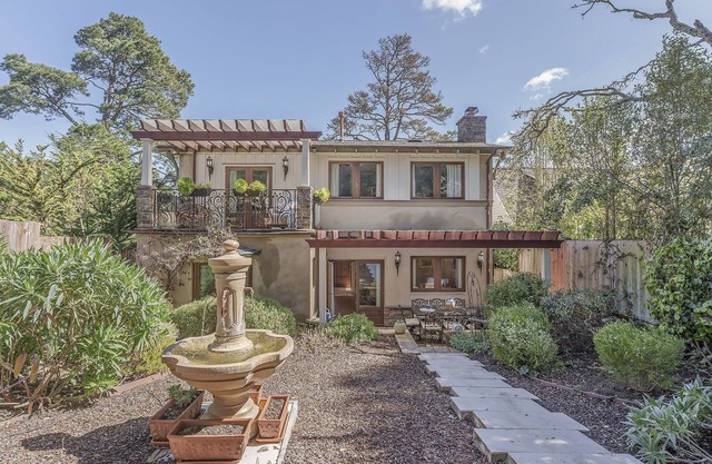 3748 Tuscany by-the-Sea ~ ¡Nuevo alquiler vacacional! A pie del centro de Carmel!