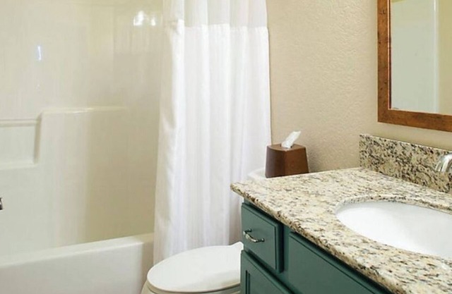 3bd / 3ba Sleeps 10 Villa en Boyne Mountain DISPONIBLE 18-25 de septiembre