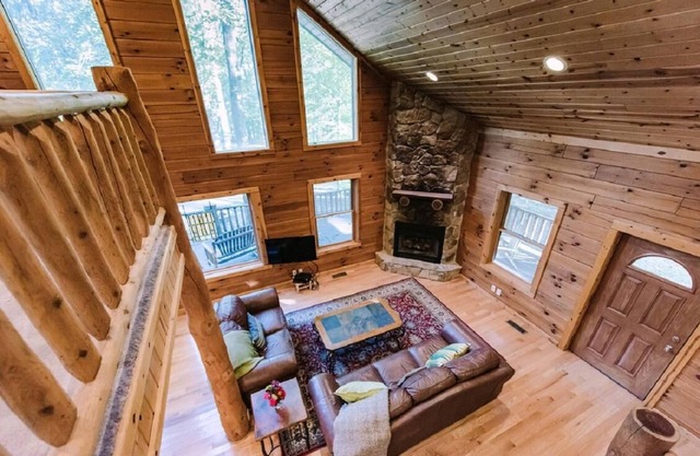 Cabaña de madera de Hilltop Hideaway