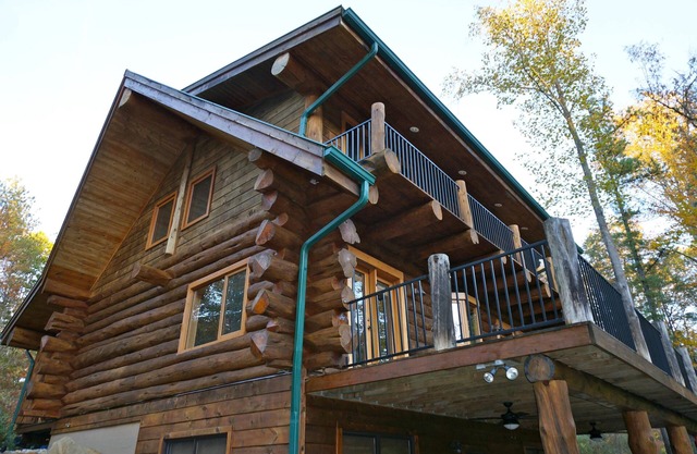 Drift Away Log Cabin