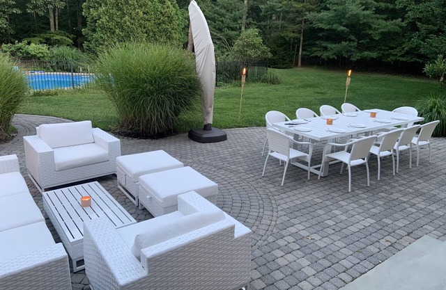 4 Bed / 2.5 Bath Stunning North Fork retreat with Heated Pool & Hot Tub