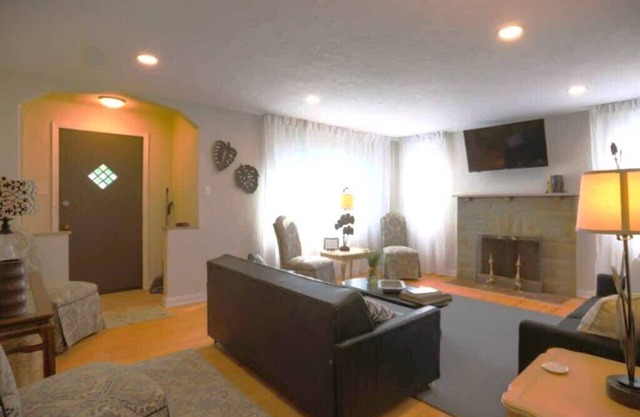 4 Bed Cape Cod | Comfort & Charm Near the City
