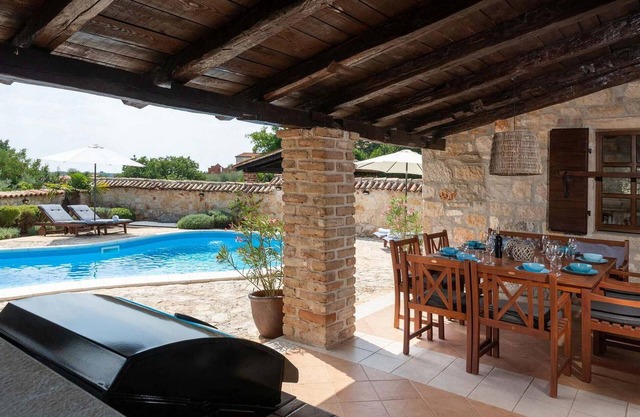 4 bedroom accommodation in Porec