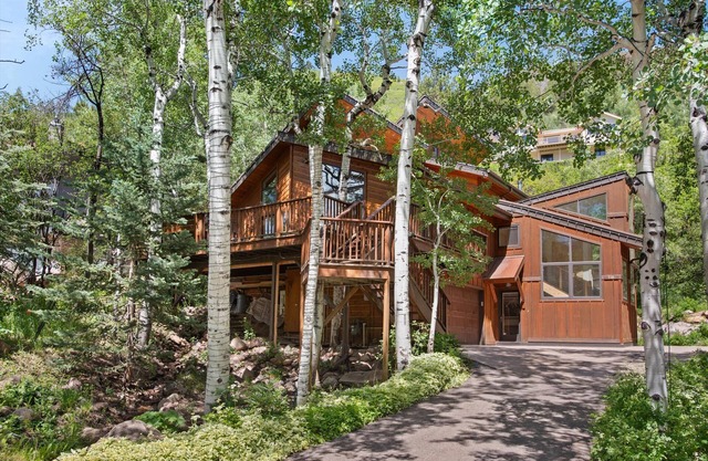 4-bedroom Aspen Mountain Hideaway.