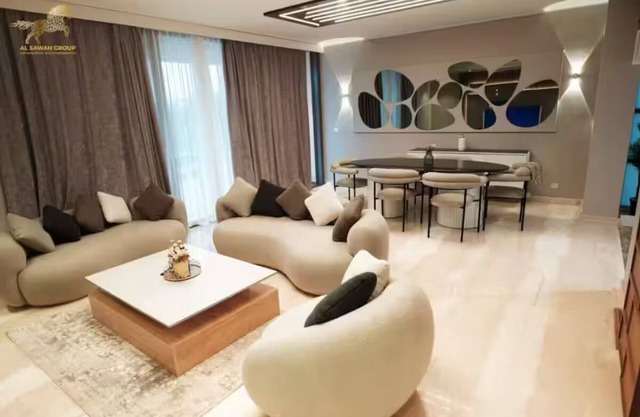 4 bedroom villa with pool