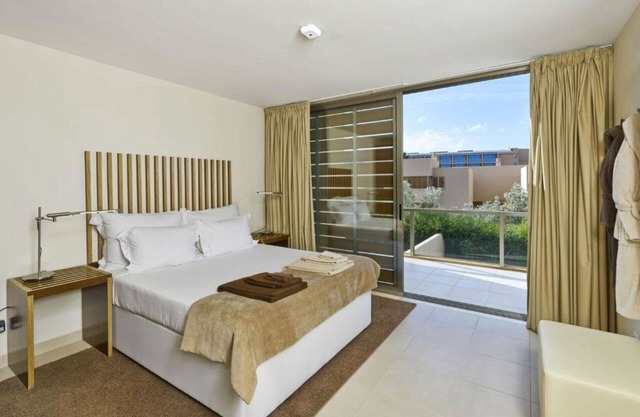 Villa de 4 dormitorios con piscina privada Salgados Beach / Lagoon