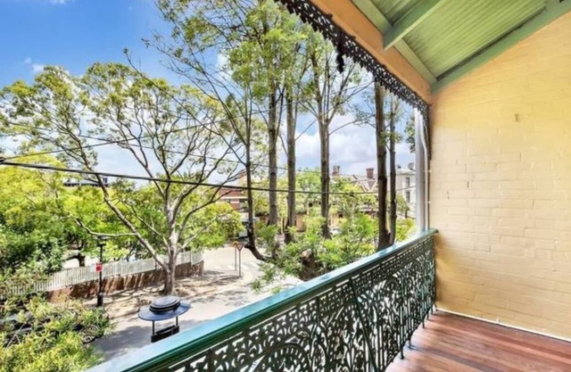 comfortable terrace at harbour bridge