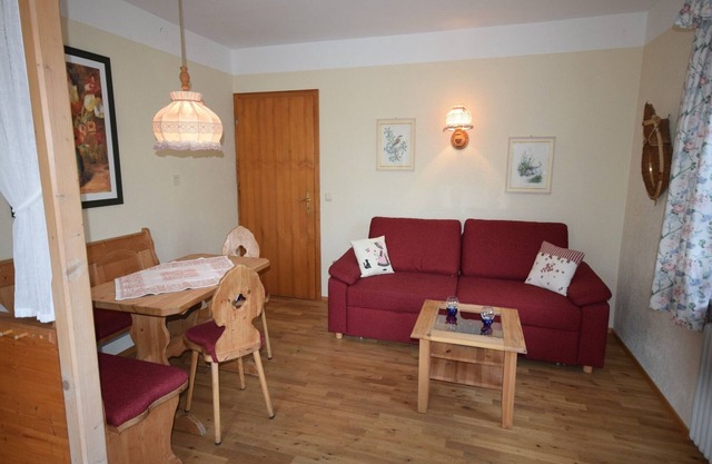 cuarto Fewo Wilder Kaiser, 36 metros cuadrados, 1-3 personas, 1 dormitorio, 1 sala de estar, balcón orientado al sur y al este