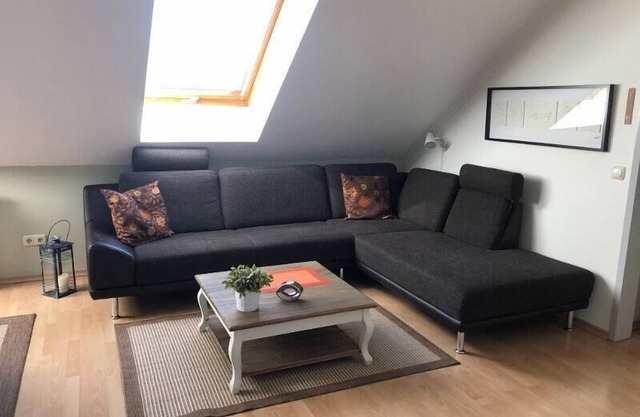 Apartamento de 4 habitaciones con 3 habitaciones.