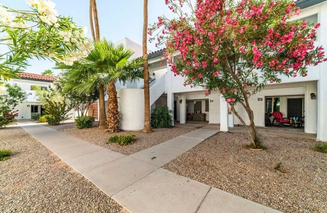 44A Modern Casa Grande grande 1bd con piscina climatizada 44A