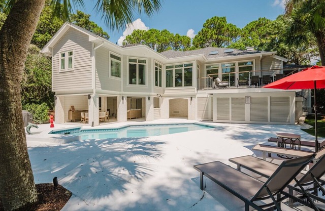 45 S. Sea Pines - Lagoon-View Haven with Private Pool, 5 Bedrooms