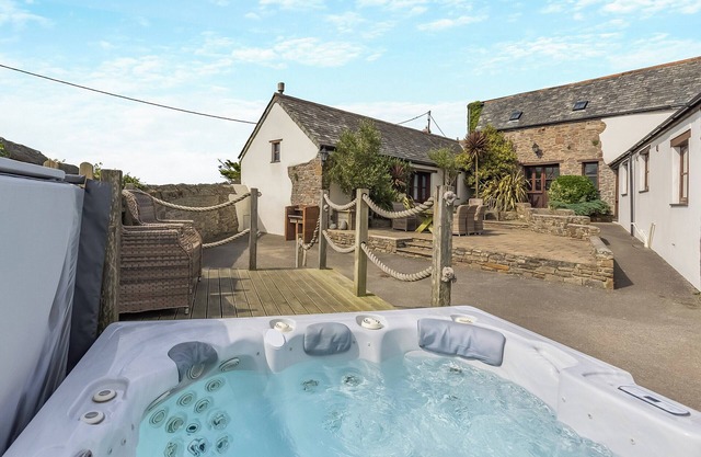 Alojamiento de 5 habitaciones en Hartland Point