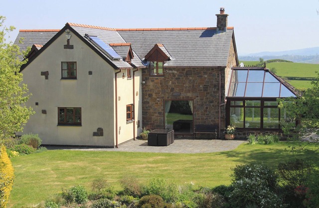 Alojamiento de 5 habitaciones en Aberhafesp, near Newtown