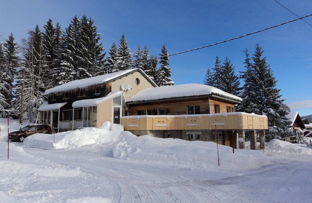 Apartamento en casa Aux Rousses.