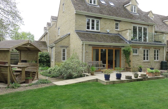5 Burford Mews, Burford