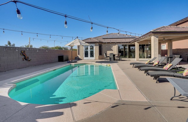 5 Mi to Surprise Stadium: Chic Home w/ Pool