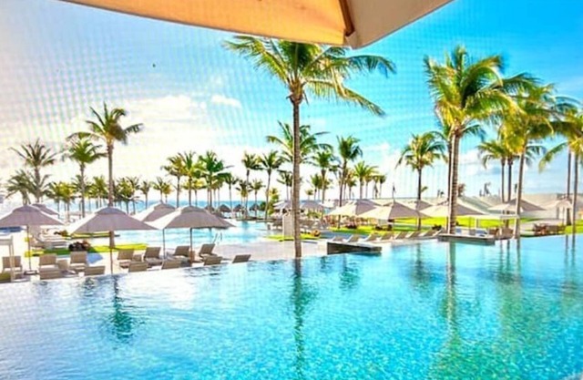 5 Star Beach Luxe Resort 2BR 3ba
