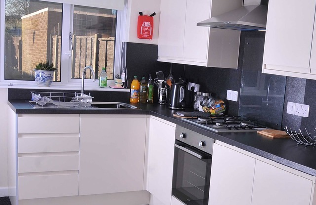 5 ✳ Hospitalidad garantizada. Top of Class, Corby / Rutland, Casa entera.