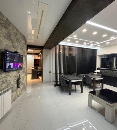 6-bedroom 240 sq m apartment in the city center "vere tower"