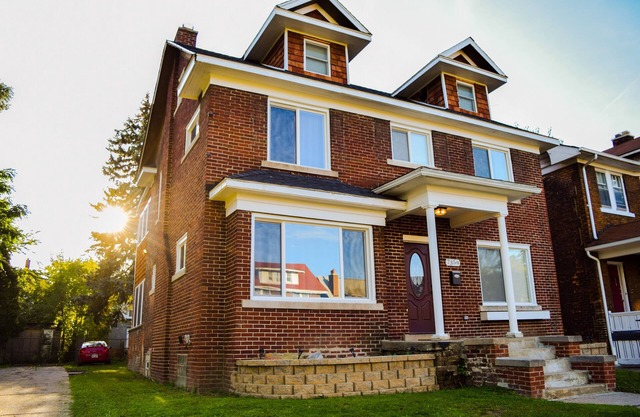 Casa histórica recientemente renovada de Detroit