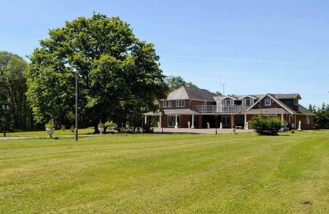 Alojamiento de 6 habitaciones en Glanaman, near Llandeilo