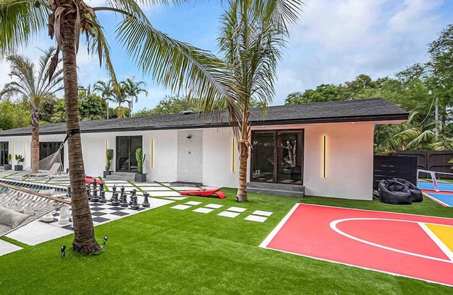 6 Bedroom Miami Getaway Paradise Gated Parking
