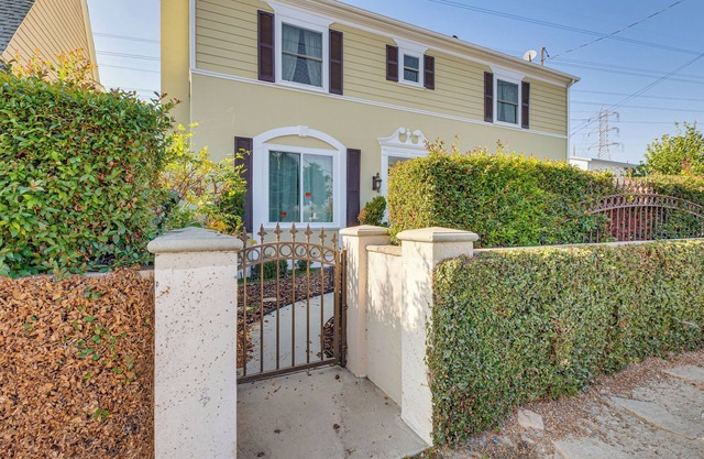 6 Mi to Dtwn Pasadena: Home w/ Patio & Yard!